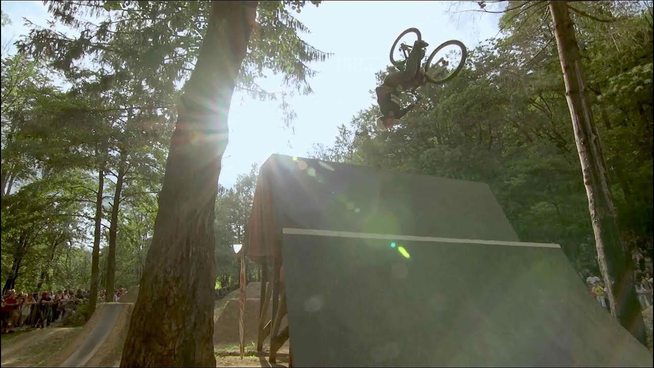 Mountain bike and BMX dirt jumping contest – Red Bull Wild Ride