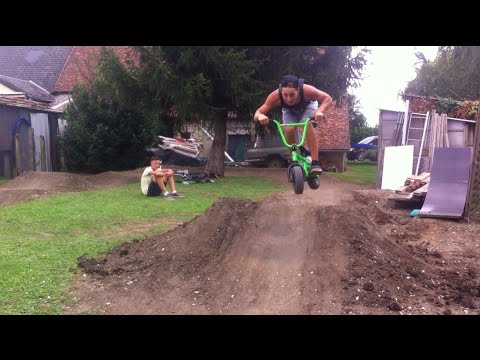 Mini BMX Freestyle pump-track – Chaney GUENNET