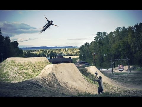 Red Bull Signature Series – Dreamline – Unique Dirt Jumping Competition